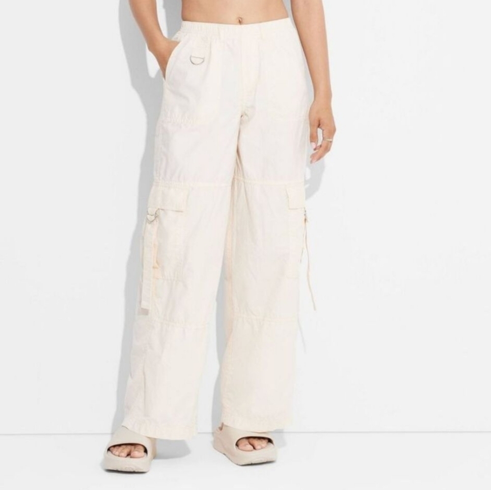 Women's Mid-Rise Wide Leg Cargo Pants - Wild Fable Off-White M
